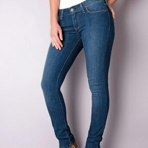 Levi's Skinny jeans sz 25